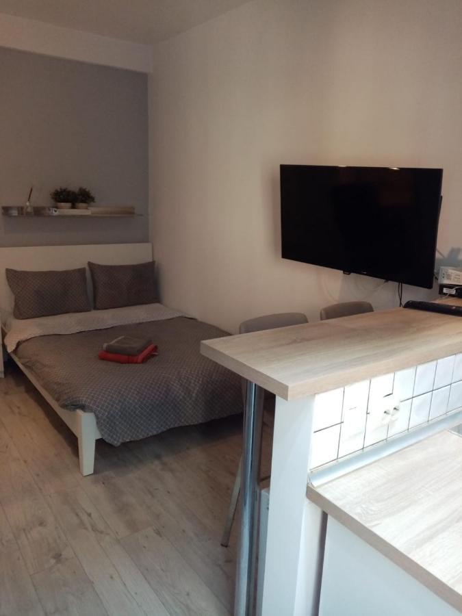 Centru Apartments In The Heart Of Bucuresti Ngoại thất bức ảnh
